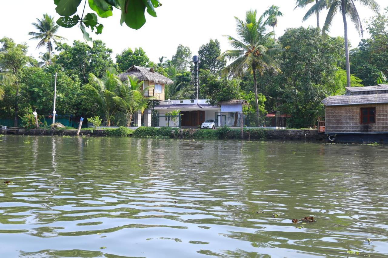 Garggi Kumarakom Village Homestay Eksteriør billede